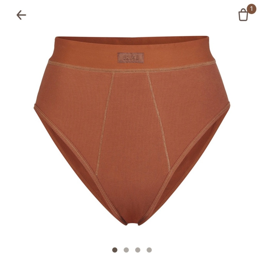 SKIMS Soft Lounge Brief - NWT!!!